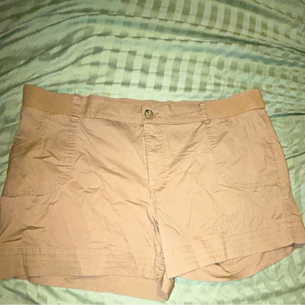 Lightweight khaki shorts - elastic waist and comfy